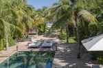 Beautiful 4-bedroom villa with direct beach access