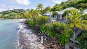 Beachfront villa in Marigot